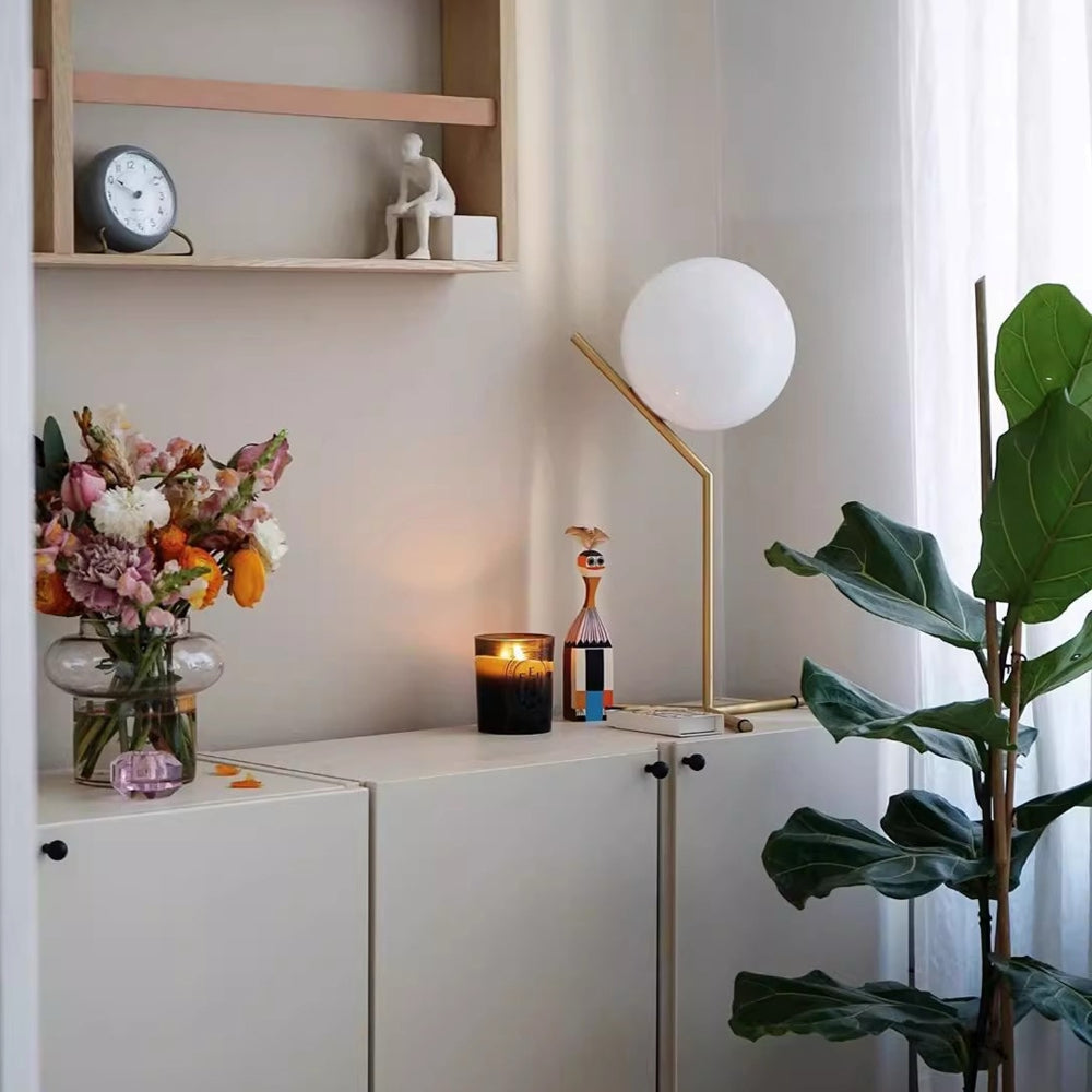 Дизайнерска настолна лампа Alaris, стъкло, метал